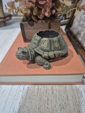 Turtle Decorative Planter / Trinket Dish/Tea Light Holder Heavy Resin